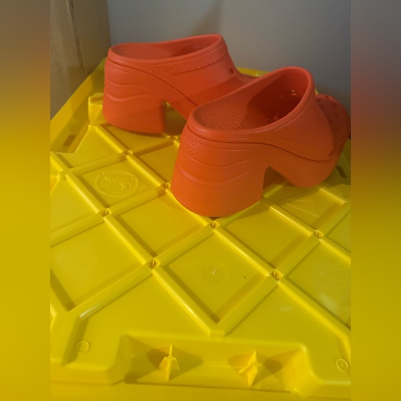 Women's Orange Platform Clogs - Picture 2 of 4